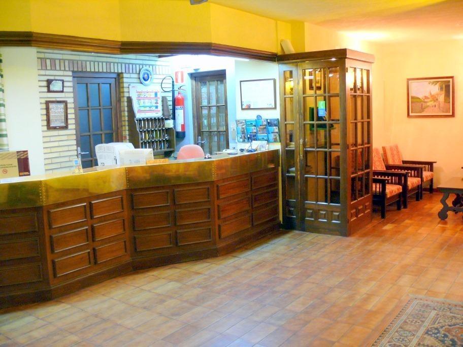 Hotel Restaurante Las Galias Zuera Eksteriør bilde